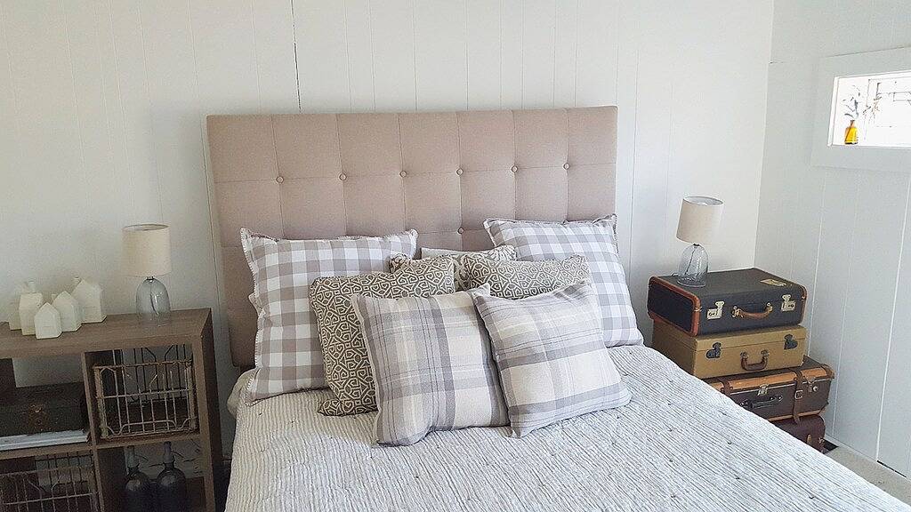 Modern Farmhouse; Quiet, Eclectic,Cozy, Fun, situated on a peaceful Creek. in Accord (NY), Ulster County