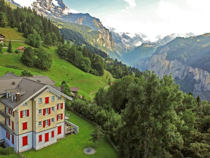 Entire apartment, Mittaghorn Apt.8 in Wengen, Lauterbrunnen