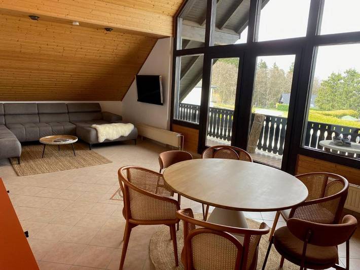 Location de vacances pour 5 personnes, avec terrasse et vue à Nürburg - 4