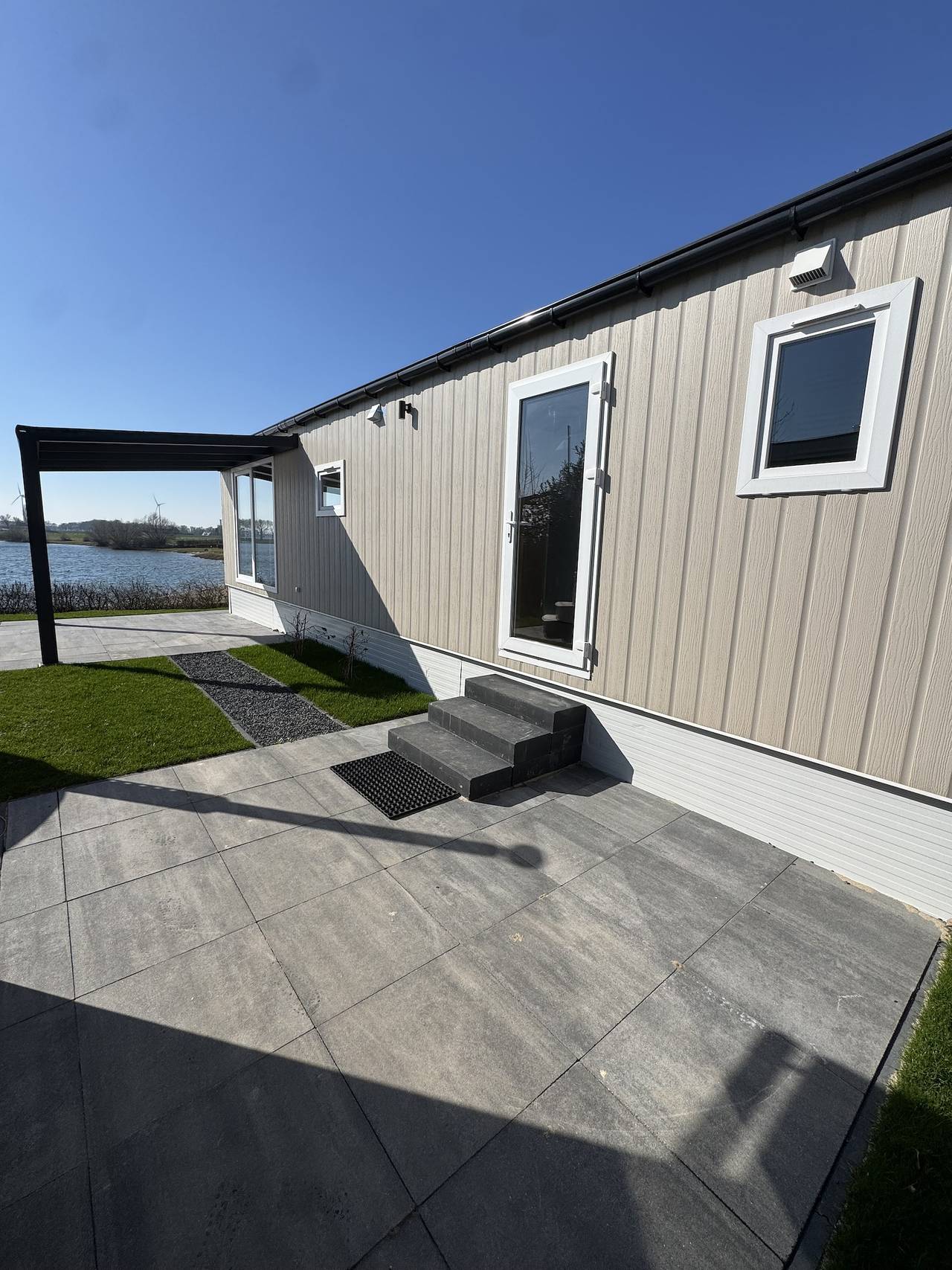 Resort Rhederlaagse Meren — Heide Lodge am Wasser mit Hot tub | 6 Personen in IJssel