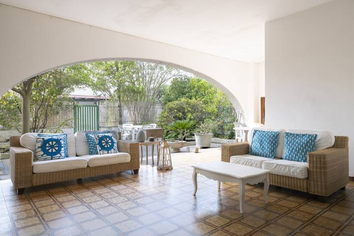 Gîte pour 8 personnes, avec jardin à Baia Verde