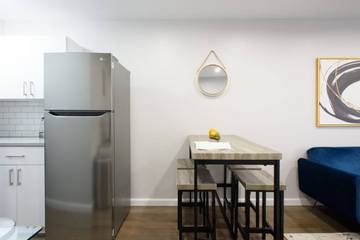 Vacation Rental for 4 Guests in Manhattan, New York City, Picture 1