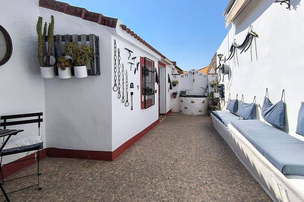 5 bedroom stunning home in Gerena in Gerena, Sevilla Provinz