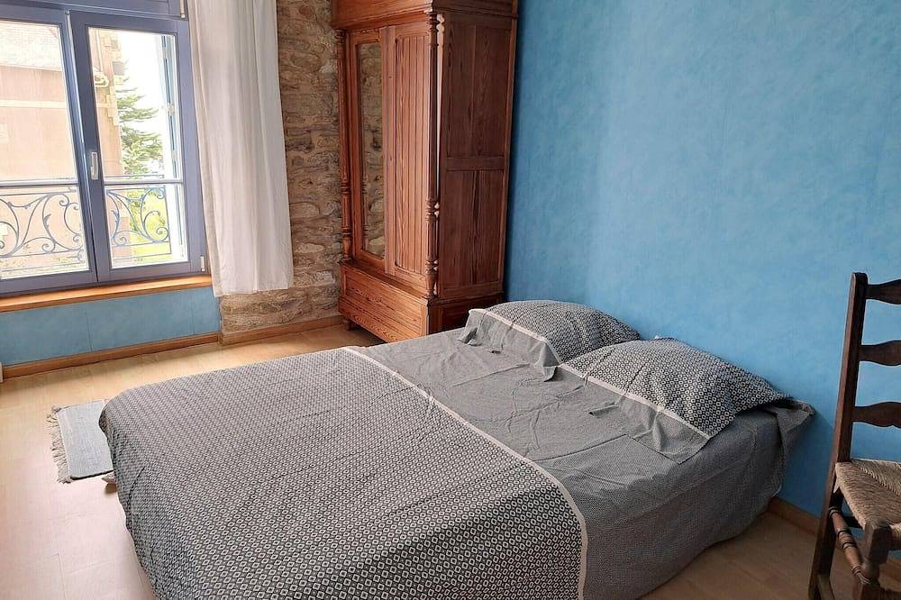 Appartement entier, Ancienne Gendarmerie avec vue sur la mer in Le Pouldu, Clohars-Carnoët