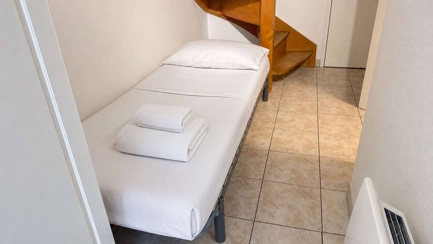 Gîte pour 3 personnes, avec Piscine à La Couarde-sur-Mer - 4