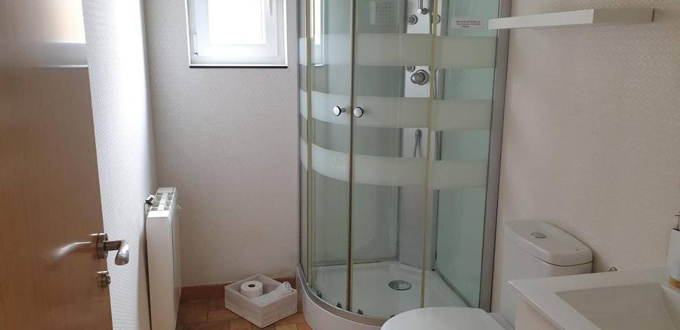 Gîte pour 5 personnes, avec jardin ainsi que vue et piscine à Suances - 3