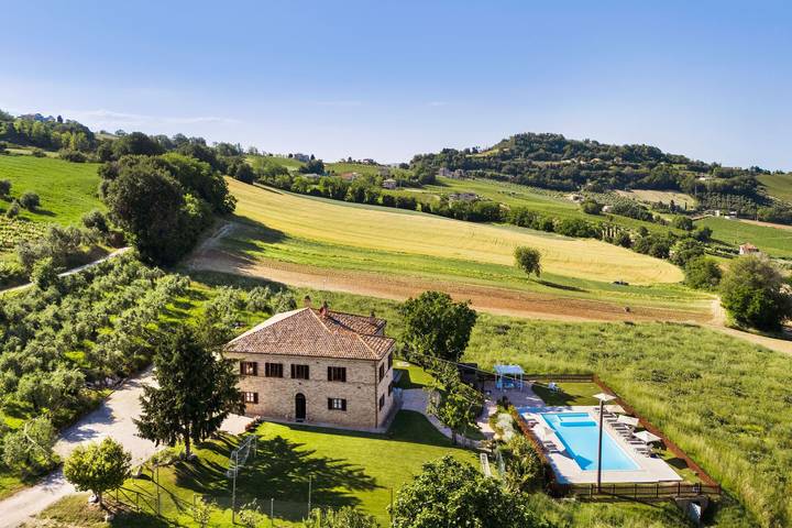 Villa für 18 Personen, mit Garten und Pool, mit Haustier in Marche - 2