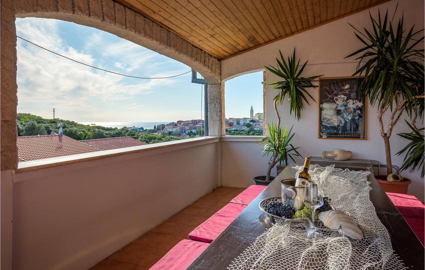 Ganze Ferienwohnung, Gemütliche Unterkunft am Meer mit Terrasse und Aussicht – 2 km vom Strand entfernt in Vrsar, Općina Vrsar