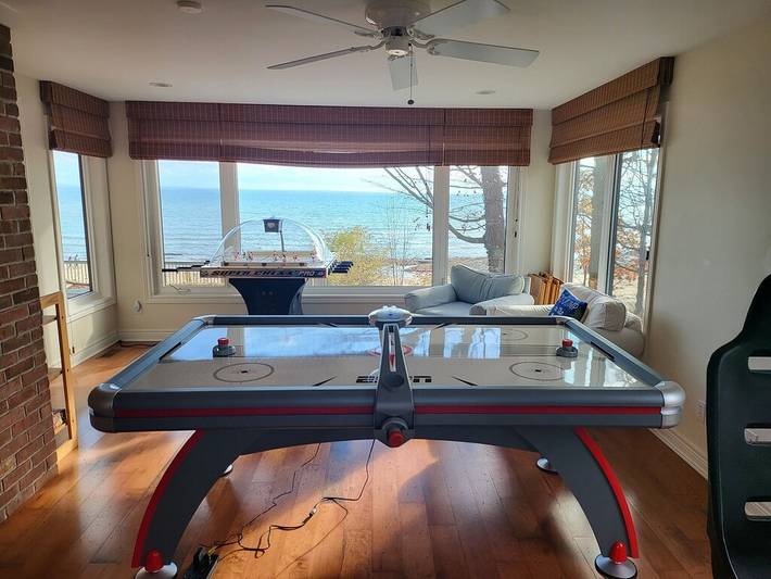 Holiday rental for 12 people, with terrace and hot tub in Niagara falls