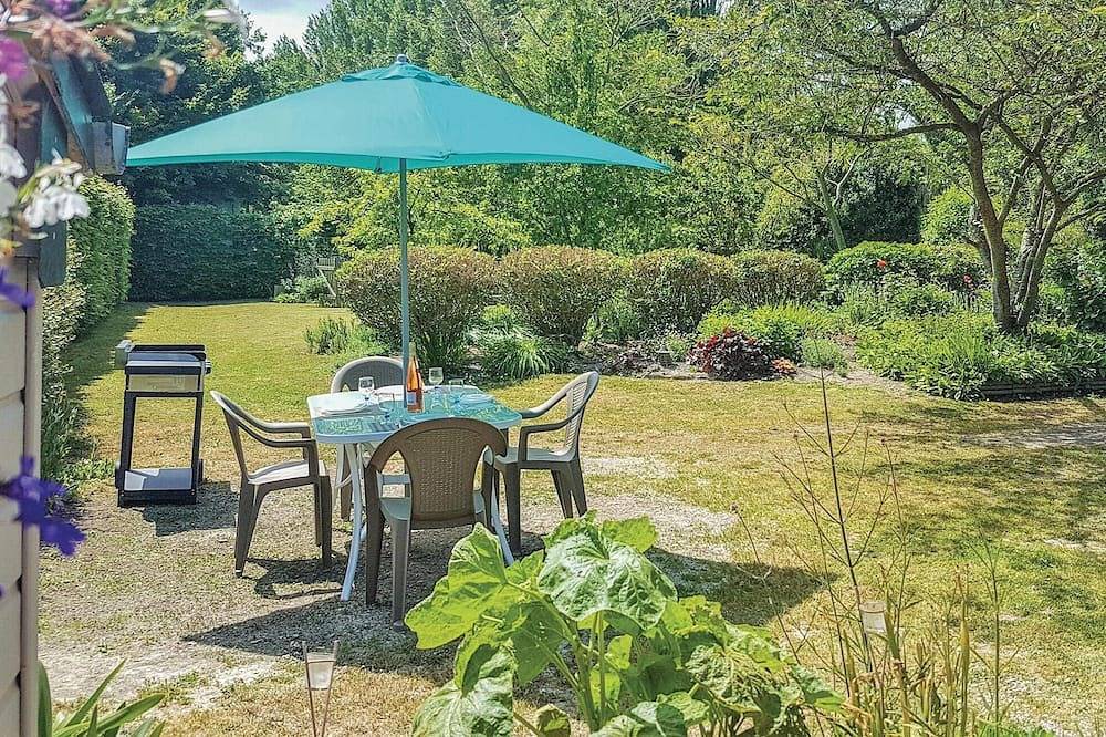 Awesome home in Mont-Dol with Wifi in Mont-Dol, Mont-Saint-Michel Bay