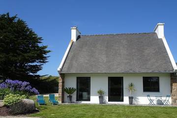 Gîte pour 5 personnes, avec jardin dans Kerfissien