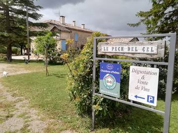 Gîte pour 11 personnes, avec jardin et terrasse à Cahuzac-sur-Vère