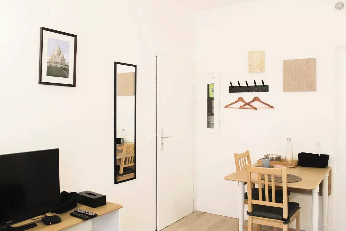 Studio entier, Studio pour 2 Personnes in Aubervilliers, Seine-Saint-Denis