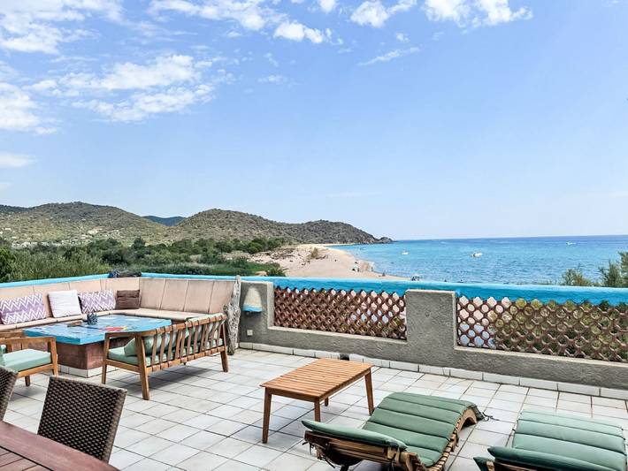 Location de vacances pour 6 personnes, avec terrasse ainsi que vue et jardin dans Plage De L Ovu Santu - 3