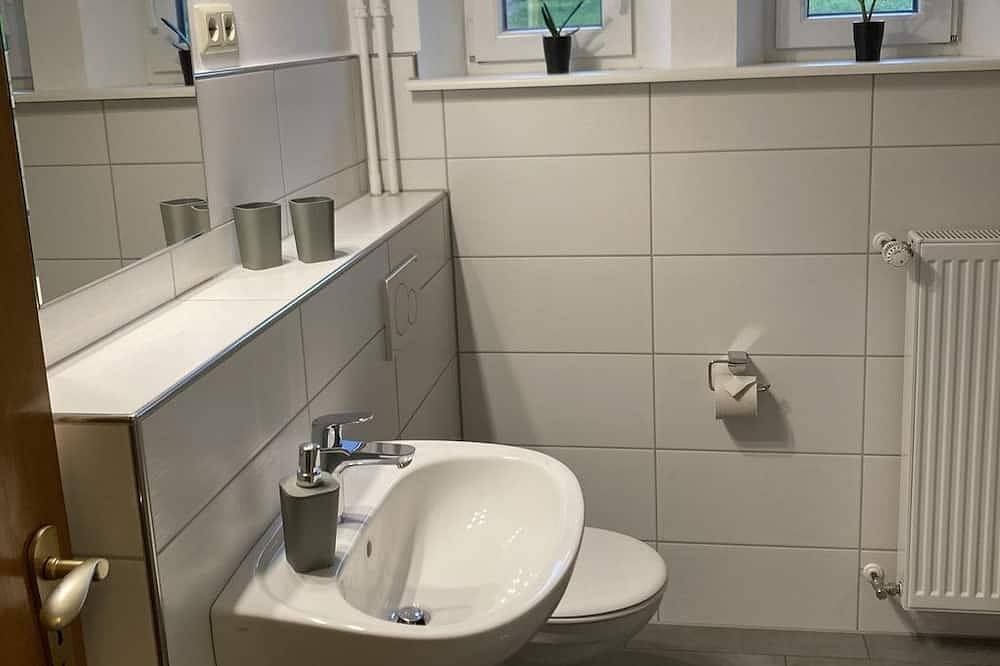 Ganze Wohnung, Appartement/Fewo, Dusche, Wc, 1 Schlafraum - Ferienhaus im Obstgarten in Kirn, Nahetal