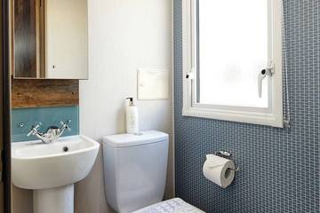 Glamping for 6 People in Northampton, Northamptonshire, Photo 3