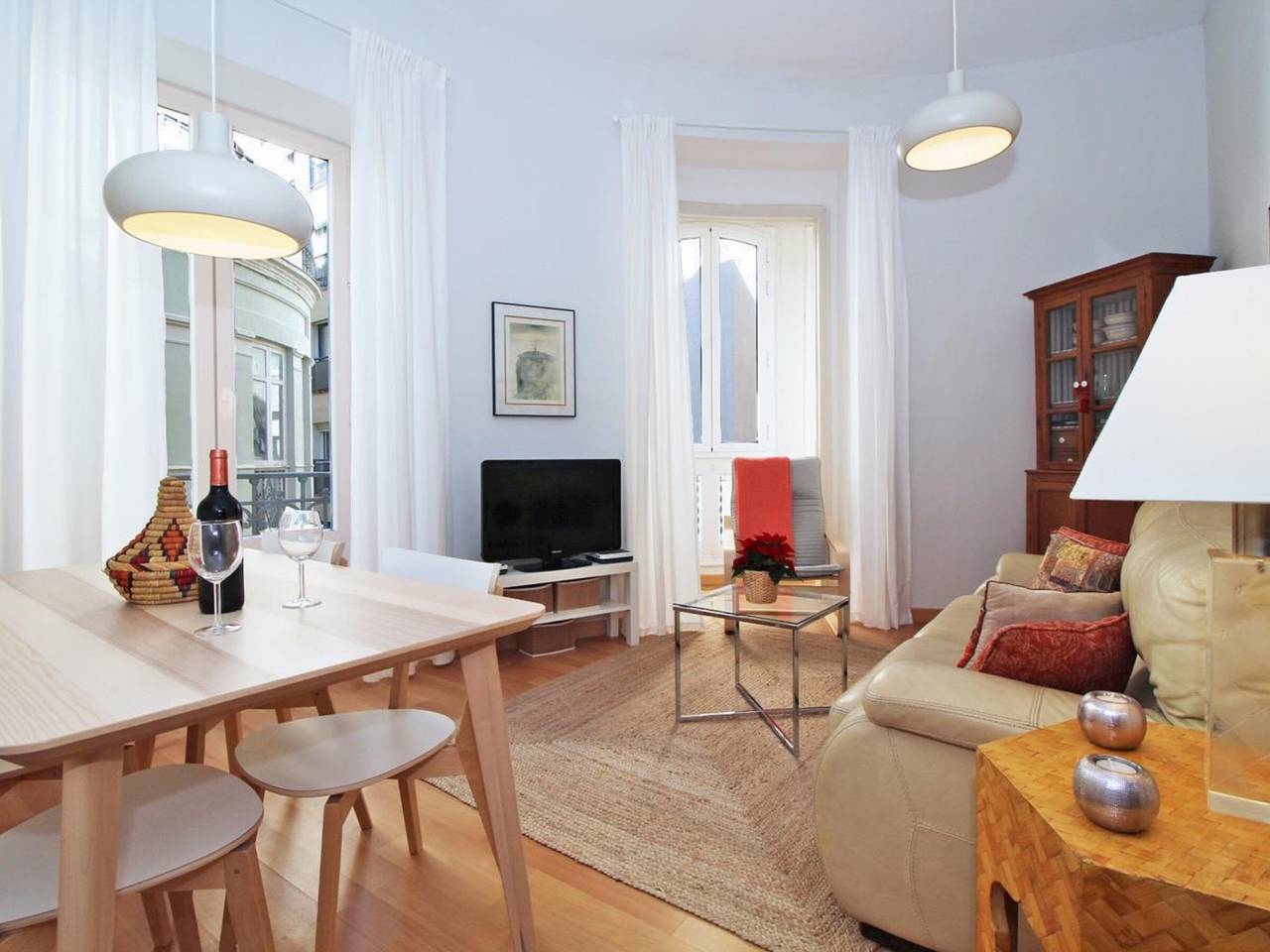 Entire apartment, Spacious Apartment in Malaga Historical Center - Walk Everywhere! in Malaga Centro Historico, Malaga