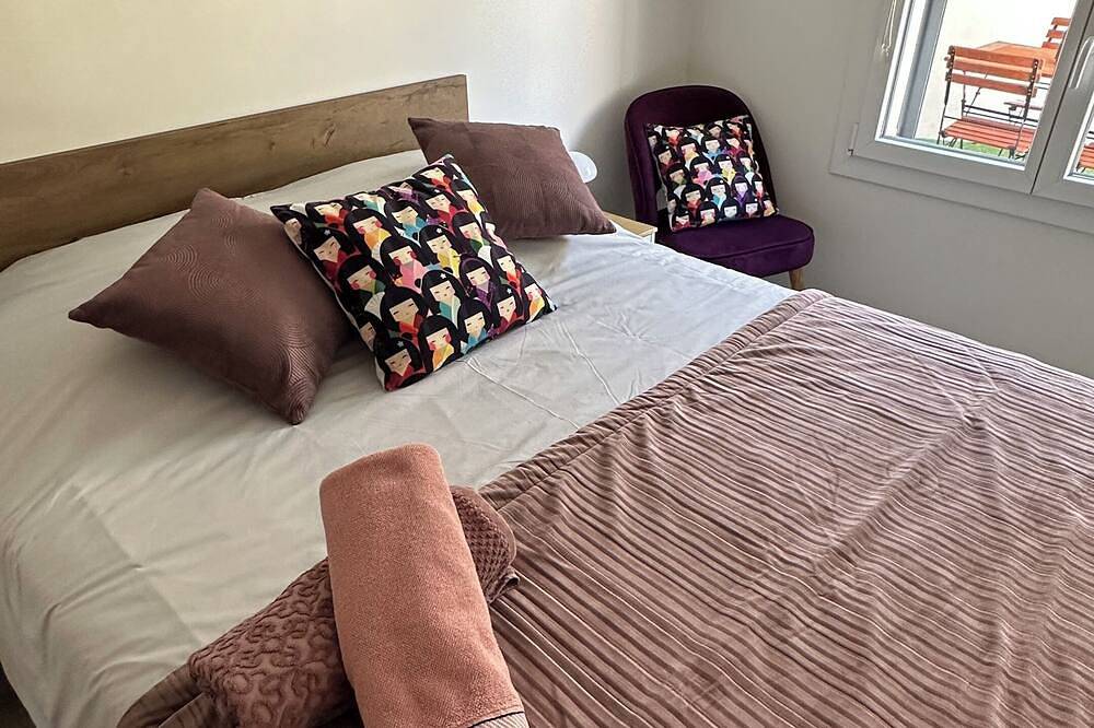 Ganze Wohnung, Beautiful contemporary apartment with all comforts in a quiet location in Saint-Mitre-les-Remparts, Istres und Umgebung