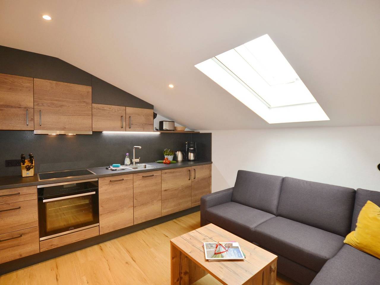 Ganze Ferienwohnung, Seethal-Alpenrand - Ferienwohnung Seethal-Alpenrand ? Erholung fußläufig zum Chiemsee mit Bergblick in Übersee, Chiemsee