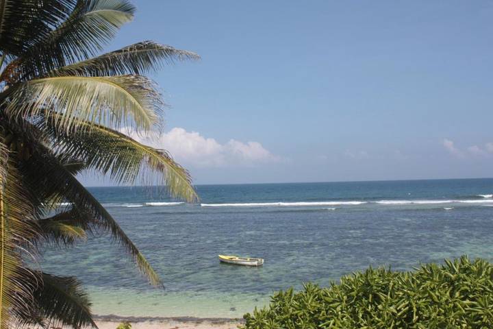 Gîte pour 2 personnes, avec jardin dans Takamaka - 4