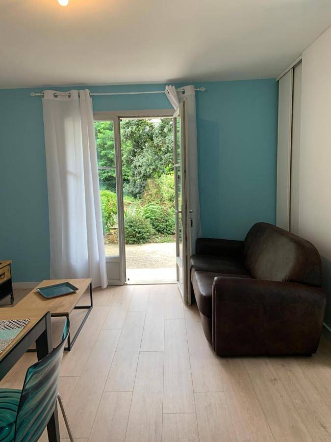 Location de vacances pour 3 personnes, avec terrasse à Plestan - 3