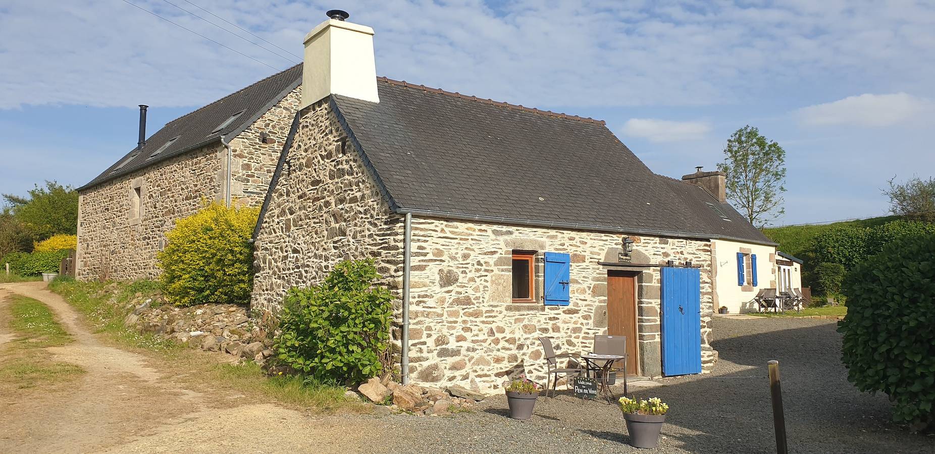 Gîte Chèvrefeuille - Pen Ar Voas : terrasse privée, jardin commun et Wi-Fi in Plestin-les-Grèves, Ceinture Dorée