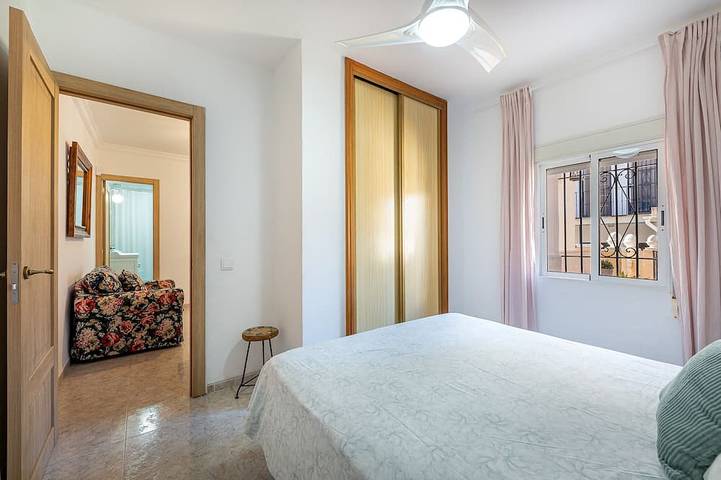 Cozy townhouse in Benalmadena 3min from the beach in Torrequebrada, Benalmádena