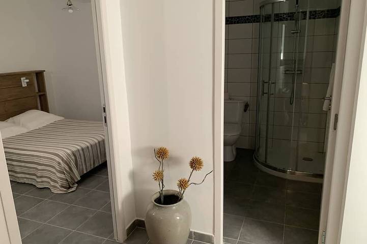 Appartement entier, Un appartement coquet et au calme dans un quartier résidentiel in Saint-Florent, Région de Calvi