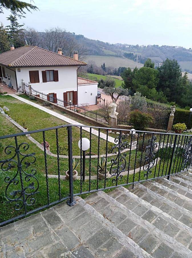 Bed and breakfast per 2 persone, con terrazza e giardino nonché panorama - 1