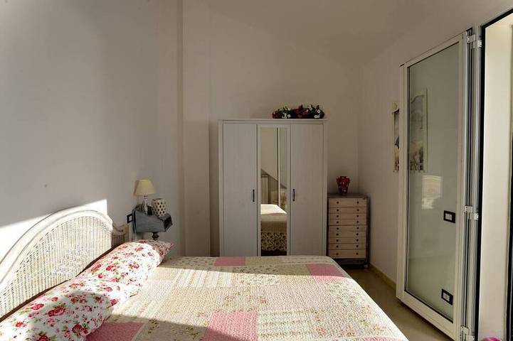 Villa pour 5 personnes, avec Balcon et Jardin à Imperia - 4