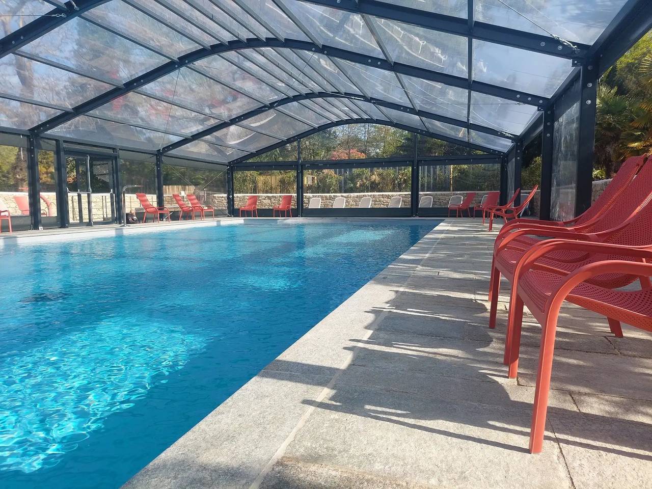 Zecamping 5 étoiles familial parc aquatique fitness tente Bbq 45m2 in Quimper, Region de Quimper