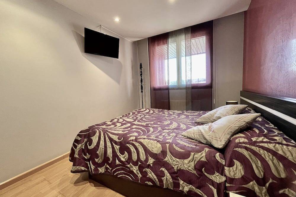 Entire apartment, Apartamentos Ciudad del Calzado Todo a un Paso Situado en Pleno Centro in Arnedo, La Rioja Province