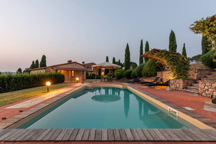 Villa per 10 persone, con giardino, con animali domestici - 1
