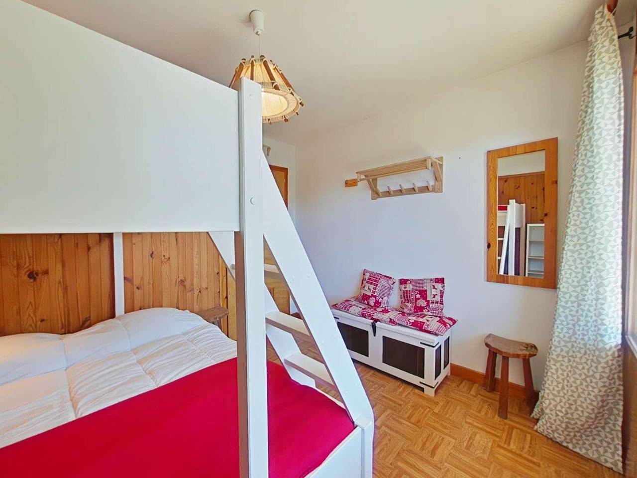 Entire apartment, Résidence la Vardase - 2 room apartment 5 people (2E) in Le Grand-Bornand, Annecy region