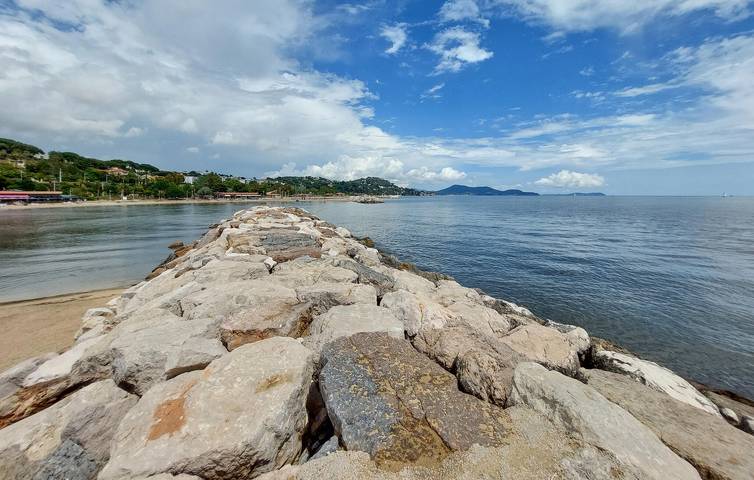 Ferienwohnung für 4 Personen, mit Terrasse in Toulon - 2