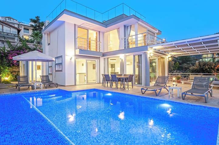 Villa for 8 people in Antalya