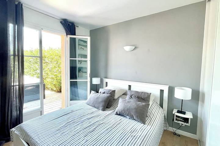 Saint-Tropez Haus mit Garten, 2 Schlafzimmer für 5 Personen, Strand 50 m. in Gassin, Mittelmeerküste (Frankreich)