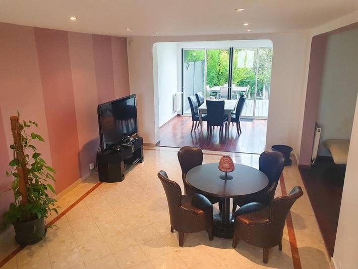 Location de vacances pour 6 personnes, avec jardin et vue à Montigny-le-Bretonneux - 2