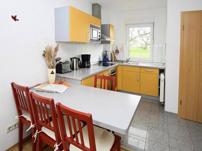 Ferienhaus für 5 Personen, mit Terrasse und Seeblick in Kummerow - 4