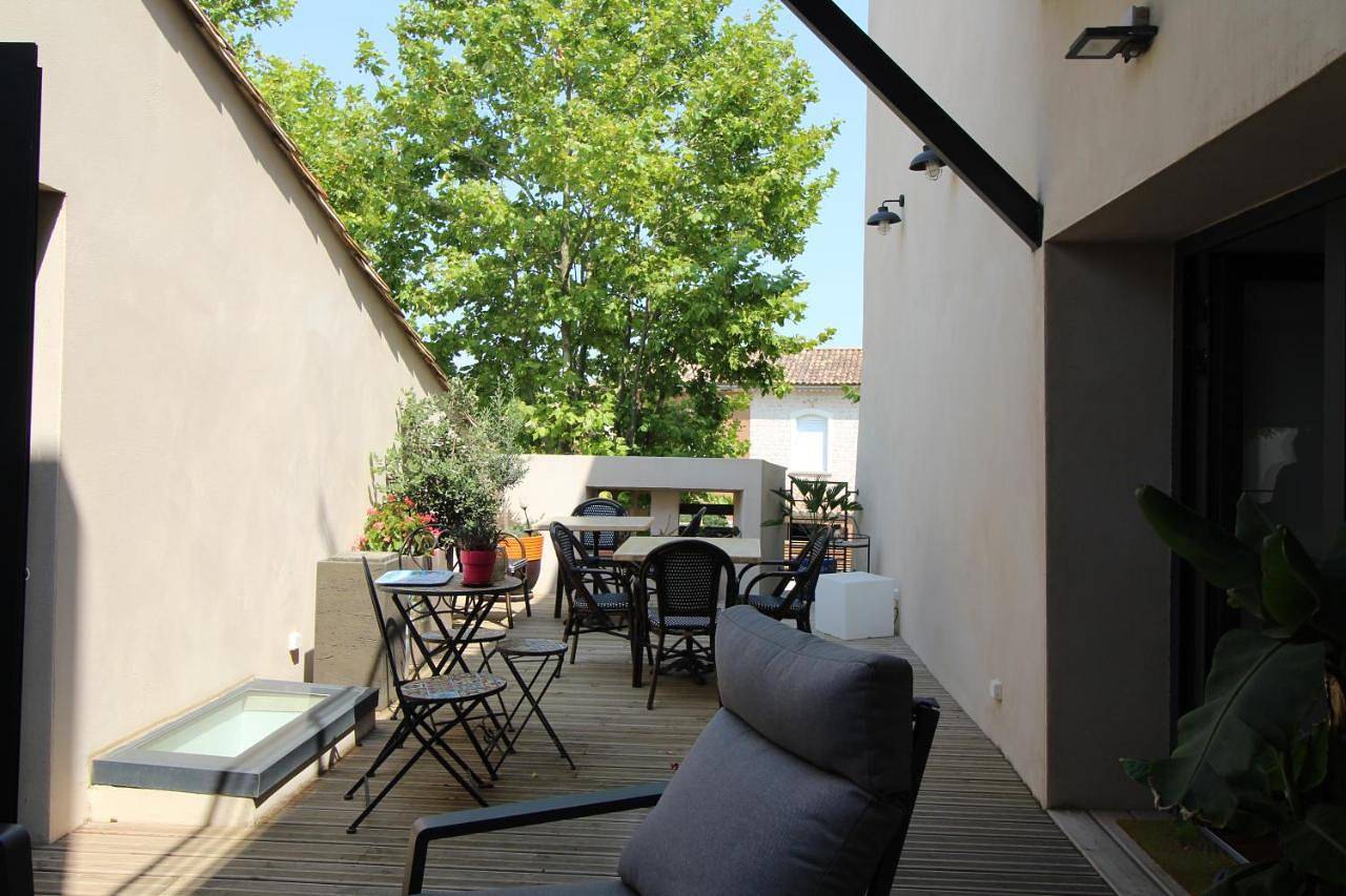 King Room with Garden View in Lézignan-Corbières, Côte méditerranéenne (France)