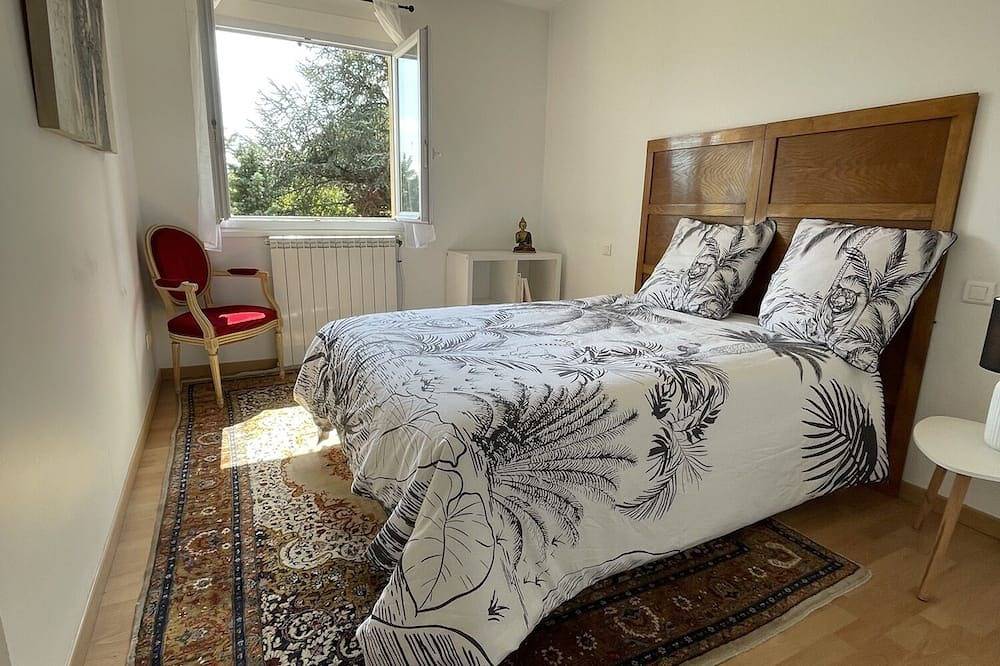 Entire apartment, Superb city center apartment in quiet private garden in Tournefeuille, Haute-Garonne