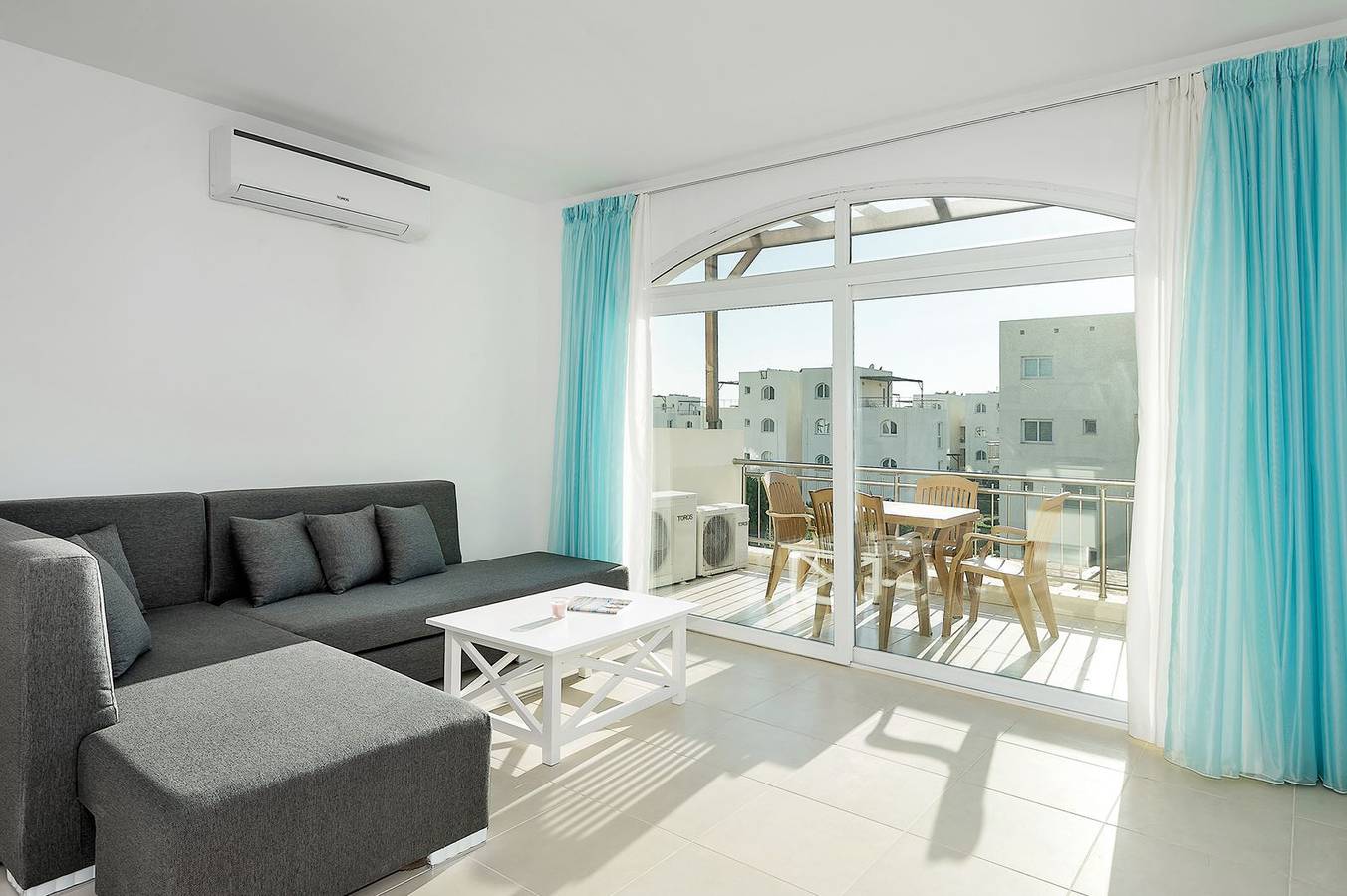 Ganze Ferienwohnung, Ferienwohnung für 5 Personen mit Pool in Nordzypern
