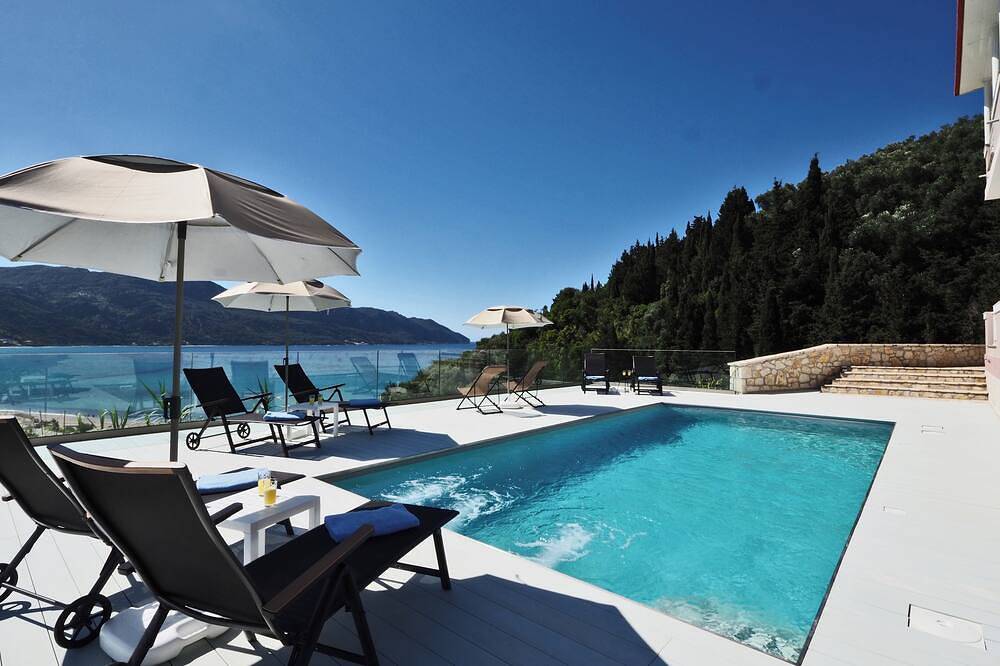 Ganze Wohnung, Villa Euphoria Apt 2 Afionas Corfu in Korfu