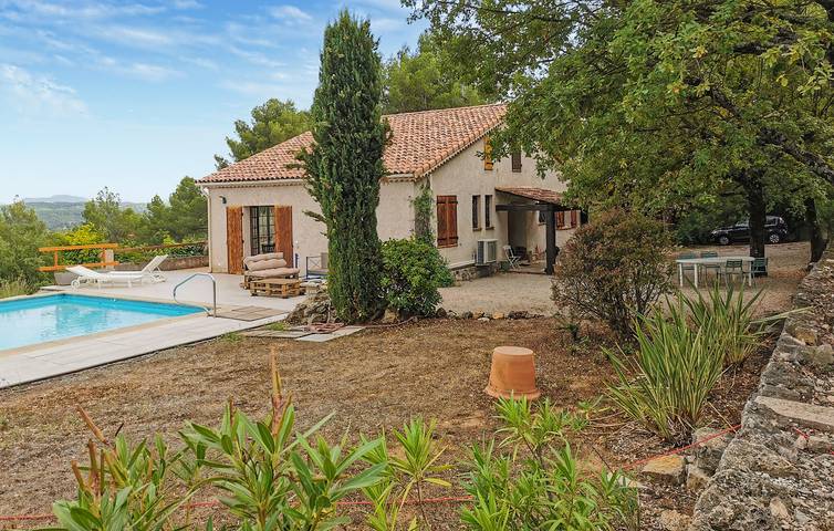 Casa de vacaciones para 8 personas, con terraza además de jardín y piscina - 1