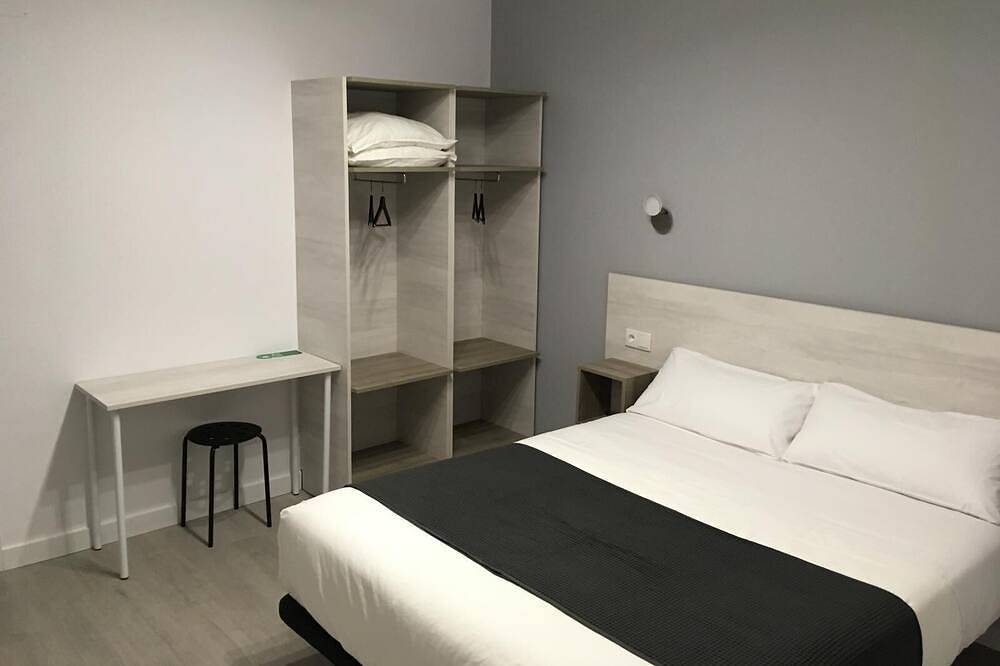 Hostal I dream: Double room in Centro (Salamanca), Salamanca