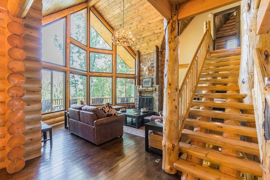 \"The Reel View\" Custom Log Cabin am Seeufer mit Doppeldecker-Dock und Mtn. Ansichten in Nebo, McDowell County