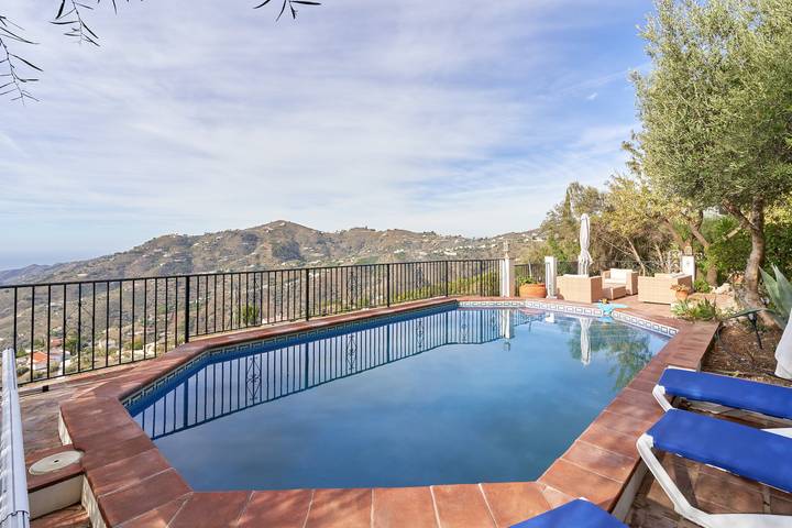 Ferienhaus 'Casa Oliana' mit Meerblick, Pool, Garten und WLAN in Cómpeta, Málaga Provinz