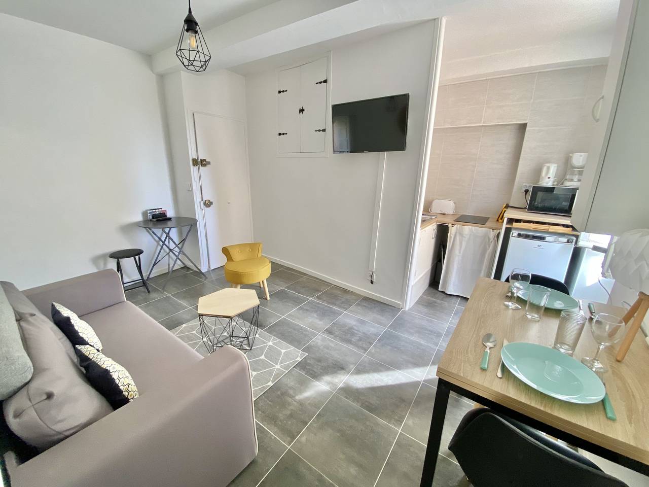 Entire apartment, Capucins in Menton, Mediterranean Coast (France)