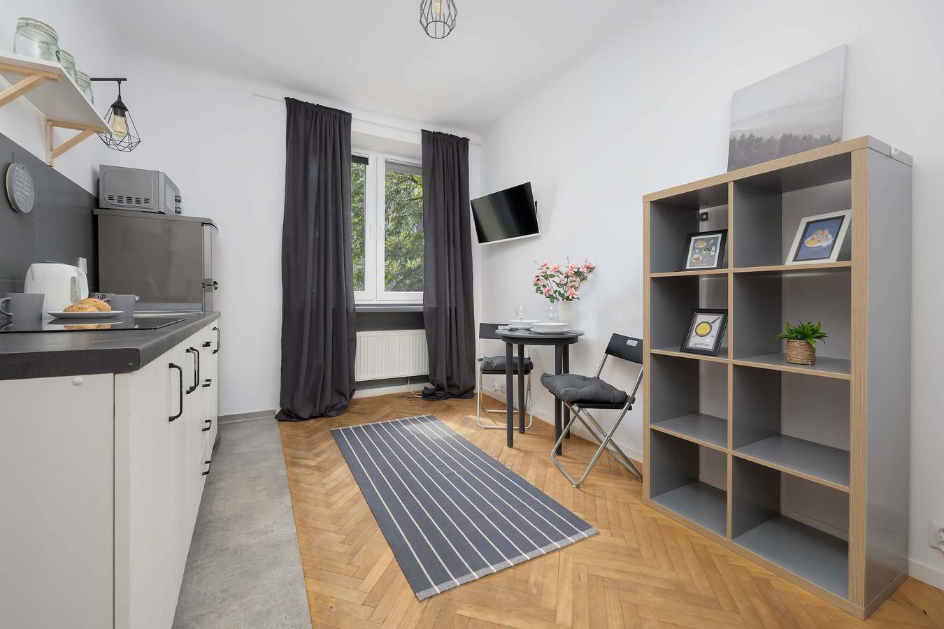 Estudio entero, Bonifraterska 15 | Warsaw | Cozy Studio | Close to the Old Town in Varsovia Śródmieście, Varsovia