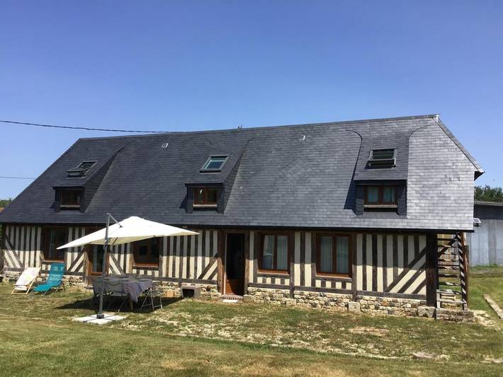 Location de vacances pour 6 personnes, avec Terrasse ainsi que Jardin et Vue à Genneville